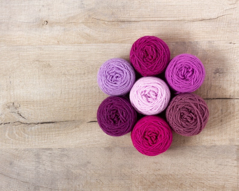 Pom Pom Making Yarn 50g Balls Weaving Yarn Yarn Bundle Yarn Pack Craft Acrylic Yarn Shades of Purple /'Purple Berries/' Pack 7 Colours