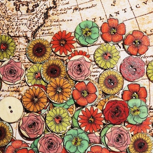 Pack of 100 Flower Print Design 20mm/25mm buttons, wooden buttons, sewing buttons,