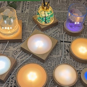 Base quadrata in legno a LED - per luce notturna Base in resina Art Display Gioielli in cristallo Display Party Party Kids Party Gifting -USB Cable Charge