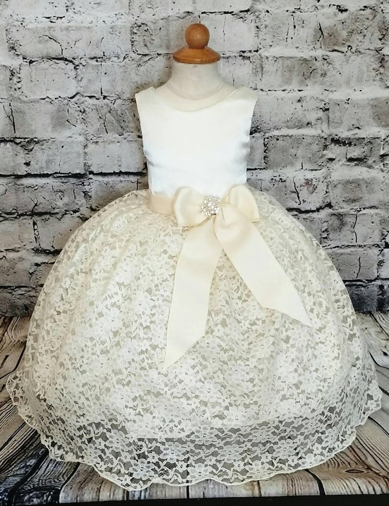 Newborn Infant Dress Girls Ivory Dress Ivory Baptism Dress for Baby Girl Toddler Flower Girl Dress Christening Dress Lace Flower Girl
