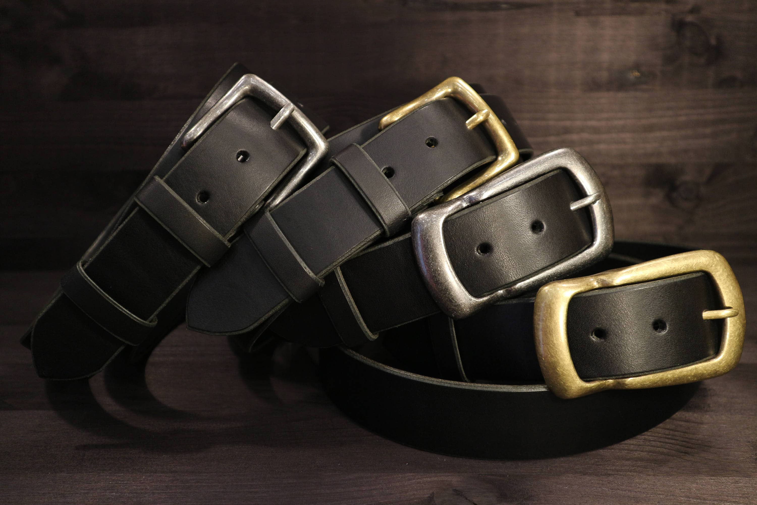 Simple top leather belt