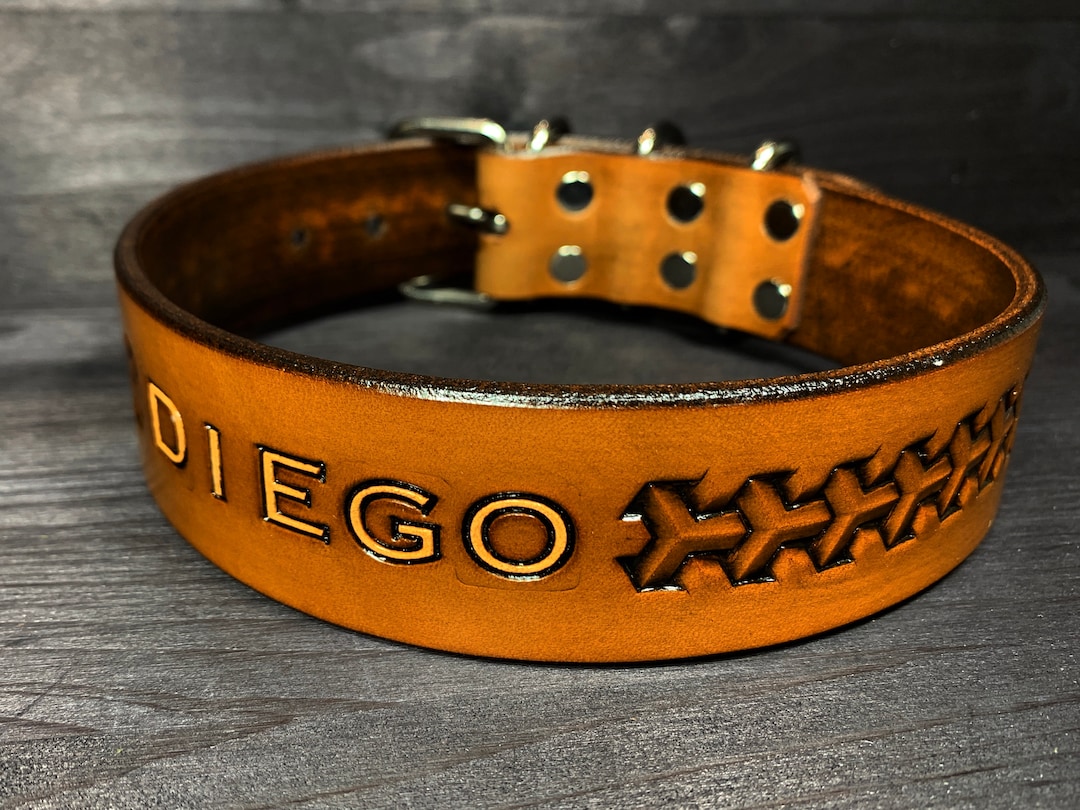 PERSONALIZED LEATHER COLLAR // With Name // Personalised Leather Dog