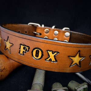 PERSONALIZED DOG COLLAR // Leather dog collar // With name // With Stars // Made from cowhide // High quality collar // Brown color //