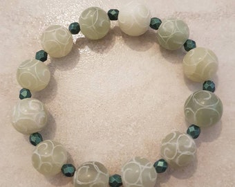 Fête des mères fête des mamans bracelet en perles de jade sculpté  10 mm