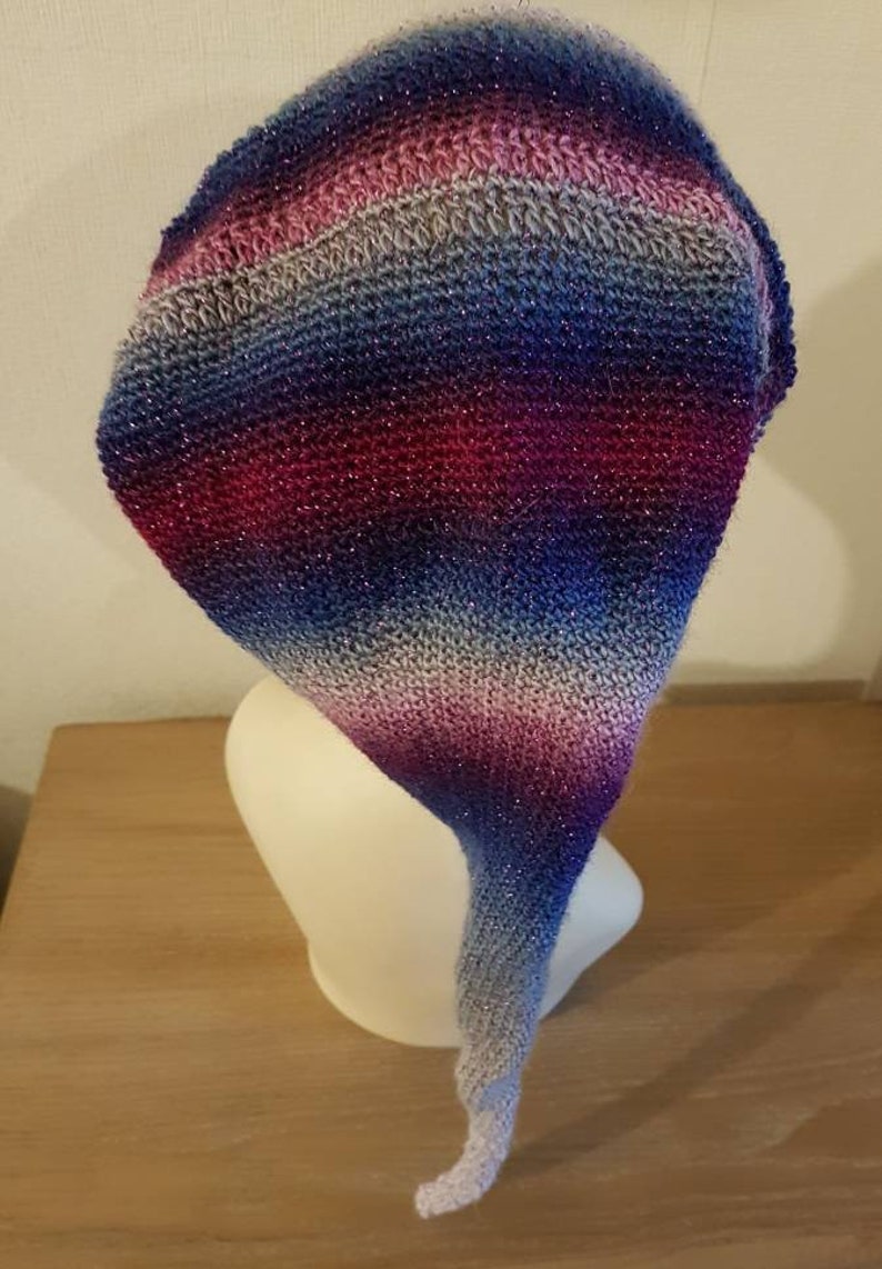 Bonnet de lutin aux jolies couleurs d'hiver avec fil lurex brillant image 3