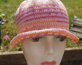 Joli chapeau bob d'été crocheté dans un fil imitant le pamplemousse, exceptionnel, unique, rafraîchissant