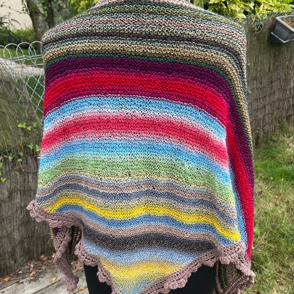 Châle ou chèche " multi-coloured stipes “ tricot et crochet chaud et léger