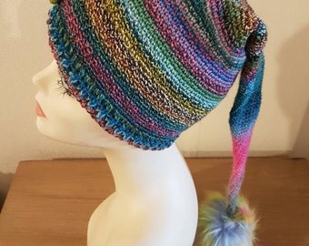 Magische elfenmuts in veelkleurige zauberball, een lust voor het oog, zijn keramische elfenknop en pompon