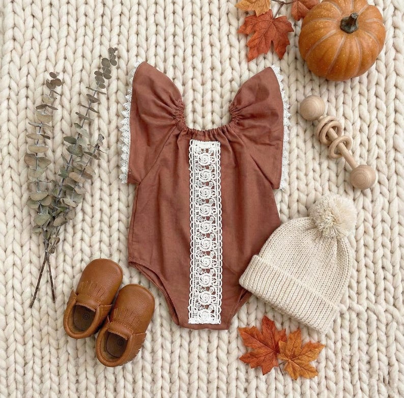 Rust Baby Girl Romper, Boho Fall Romper, Flutter Sleeve Baby Outfit, Vintage Toddler Bodysuit, First Birthday Outfit, Cake Smash Outfit