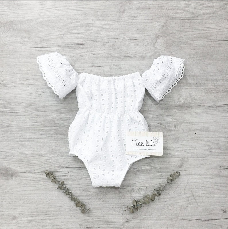 White Lace Baby Romper Boho, Baby Girl Lace Outfit, Newborn Girl Romper, Bohemian Baby Clothes, Vintage Baby Outfit, Photoshoot Outfit