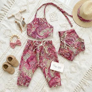Roze outfit babymeisje boho, patchwork top bummies broek set, boho babykleding, outfit peuter meisje, outfit hippie baby, schattige babyset