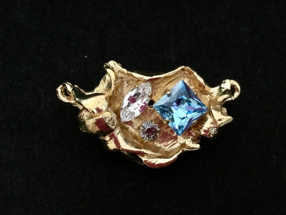 Broche Vintage Française Ancienne - Travail Couture, Pièce Unique