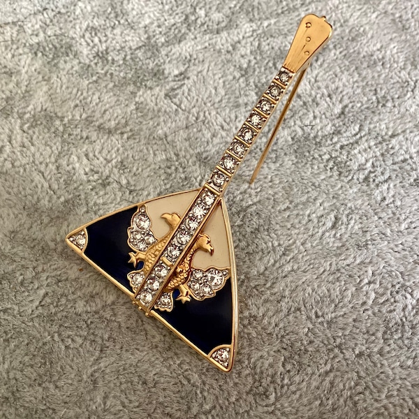 Vintage brooch sublime balalaika 90s firm Cabouchon