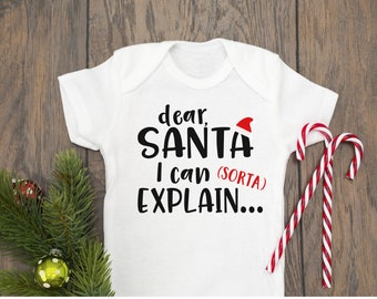 Querido Santa puedo explicar bodysuit, camisa navideña divertida, humor navideño, atuendo navideño travieso, atuendo navideño