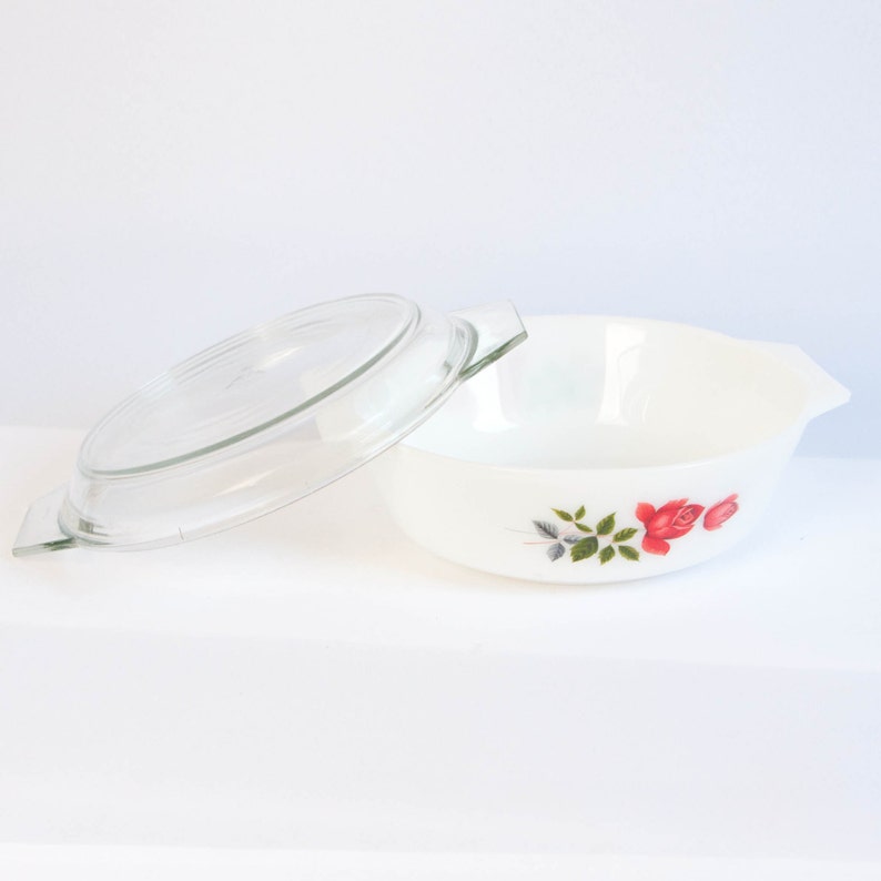 pyrex casserole dish sizes