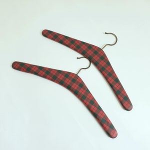 Set of 2 checkered  hangers, red grey, checkered coat hangers, clothes hangers, wardrobe hangers, retro coat hangers