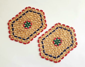 2er Set Untersetzer, Warmhalteplatte, Untersetzer, geometrische Holzuntersetzer, grün, rot, bleu