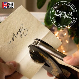 Pince à sceller pour gaufrage en papier traîneau et renne personnalisée avec votre monogramme pour gaufrage de cartes d'invitation et d'enveloppes de Noël