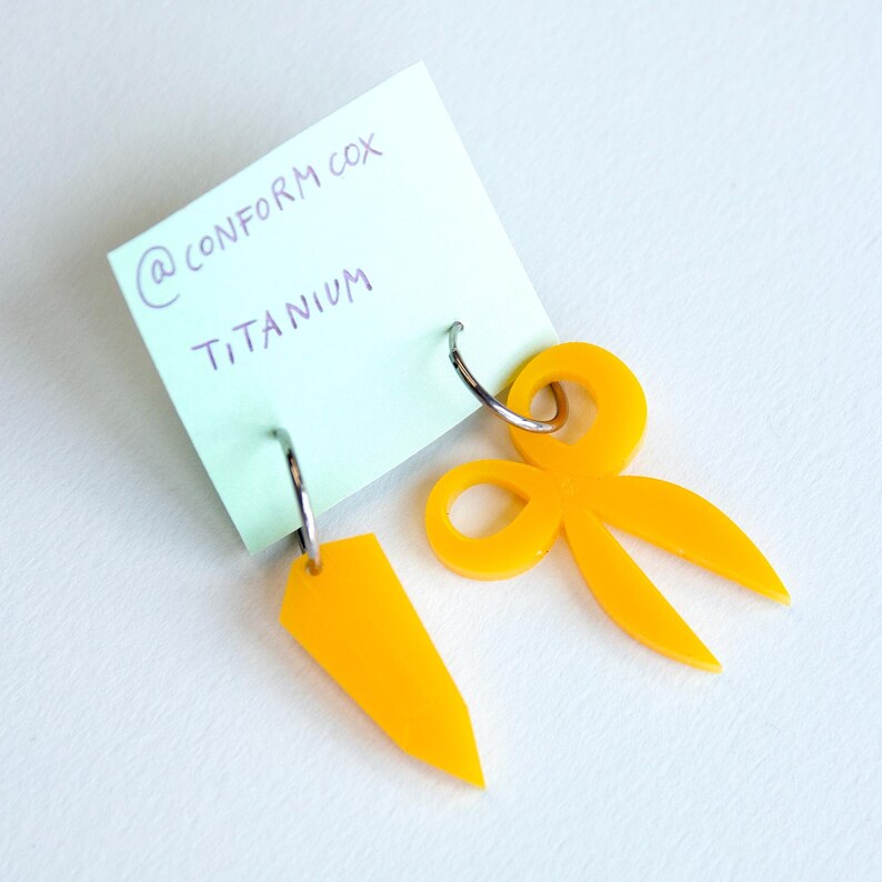 Earrings 'Pencils Scissors' - Potlood, schaar, pencil, scissors yellow pencilscissor