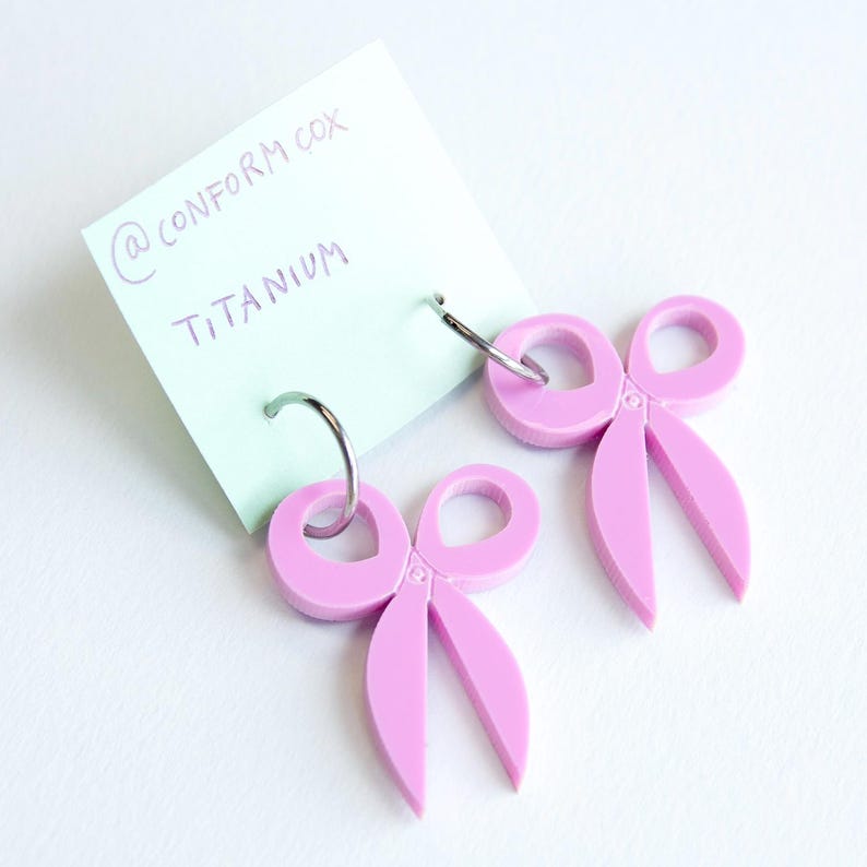Earrings 'Pencils Scissors' - Potlood, schaar, pencil, scissors pink scissors