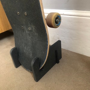 Skateboard Stand image 3