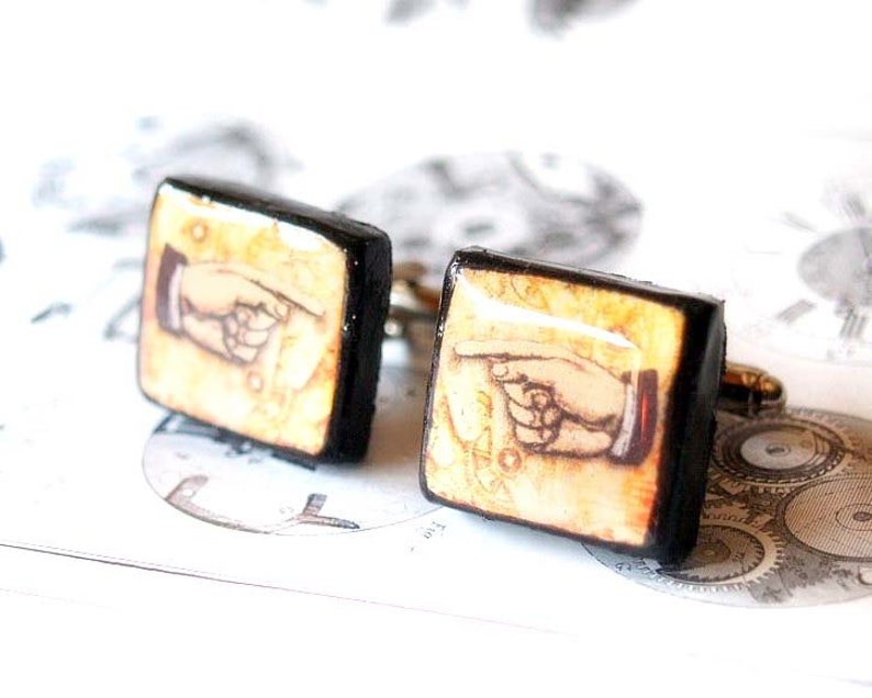 Unisex scrabble tile cufflinks Vintage pointed hands Steampunk Illustrated Scrabble jewelry Groomsmen gift Men jewelry halloween party