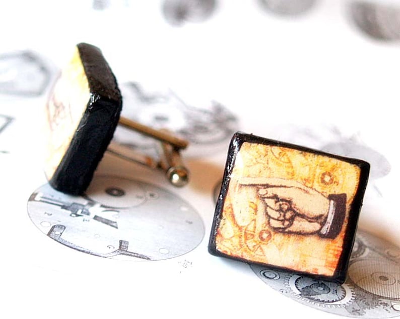 Unisex scrabble tile cufflinks Vintage pointed hands Steampunk Illustrated Scrabble jewelry Groomsmen gift Men jewelry halloween party