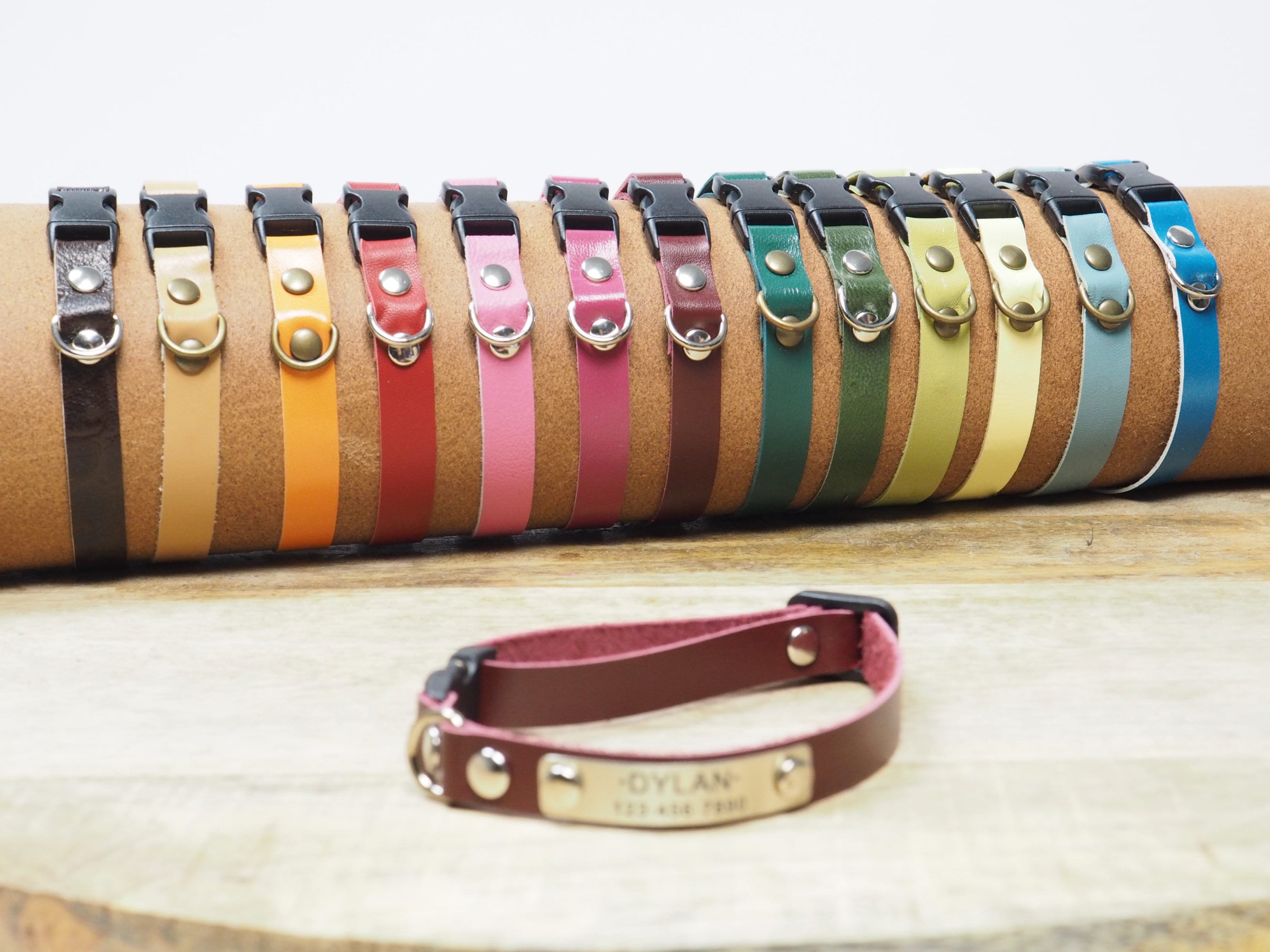 Leather breakaway dog collar hot sale