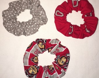 Conjunto de 3 elásticos de cabelo e pulseiras do Ohio State Buckeyes, feitos à mão nos EUA.