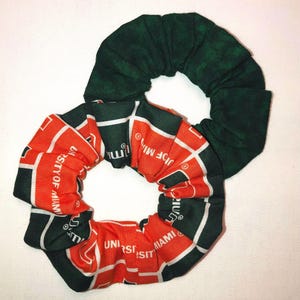 Pacote com 2 pulseiras de elásticos de cabelo do Miami Hurricanes, feitas à mão nos EUA **Frete grátis**
