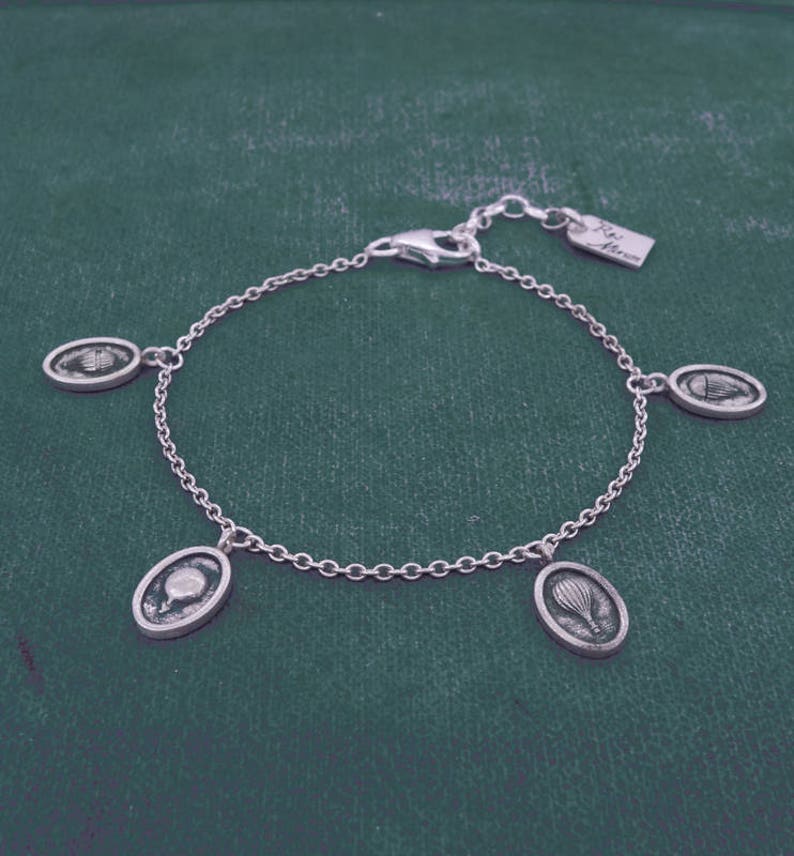 Le Martial sterling silver Fine chain bracelet with tiny hot-air balloons charms