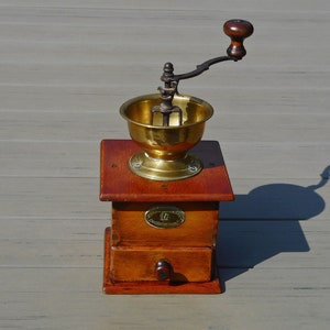 Antique manual coffee grinder 1890 Mutzig Framont hand crank grinder for coffee beans wooden coffee mill French vintage