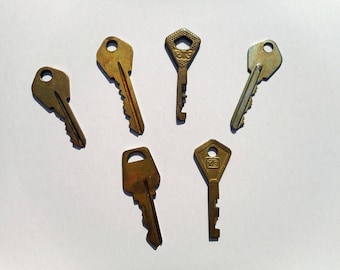 Vintage flat keys 6 old brass and steel keys industrial décor rustic key charms steampunk jewelry vintage wedding mixed media supply