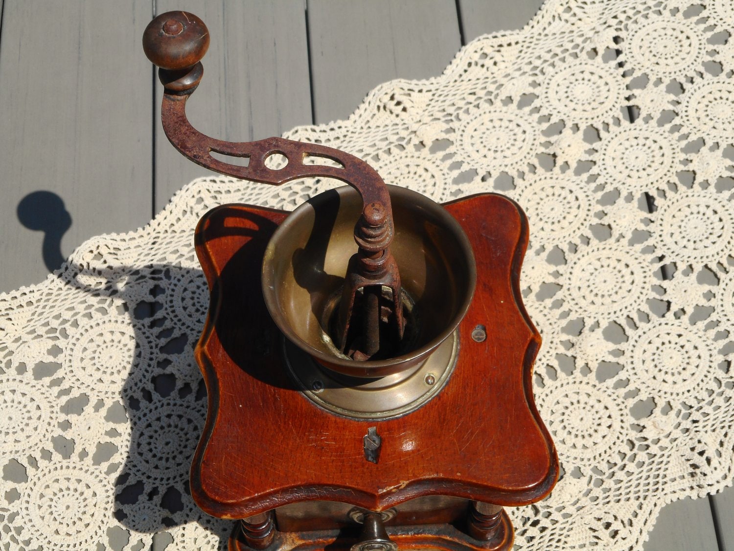 Vintage Hand Crank Coffee Grinder: Working Manual Mill Wooden Grinder ...
