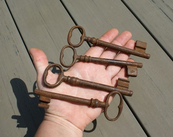 Vintage Skeleton Key Set 4 rustic barrel keys 12,5 cm 5 Inch