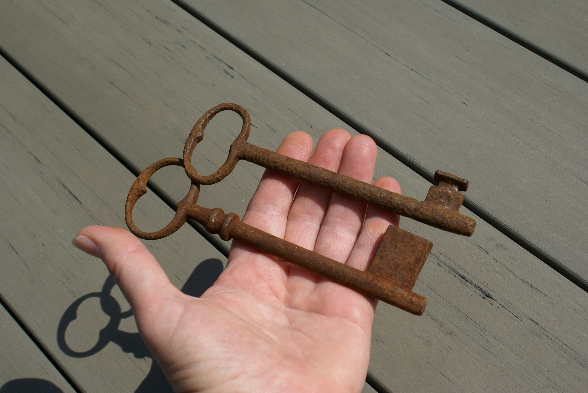6 Vintage Skeleton Keys Assorted Solid Barrel Antique Key