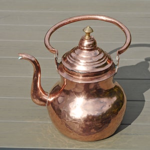 Vintage Copper Kettle: Large Tea Pot, Country Kitchen Decor