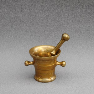 Vintage Brass Mortar and Pestle: Apothecary Herb Grinder