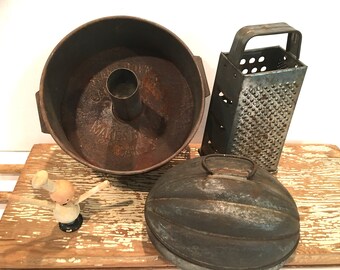 Primitive rusty kitchenware,bakeware,kitchen decor,set of 3,distressed,Swans Down Flour cake pan,Bromwell grater box,Acorn pudding mold