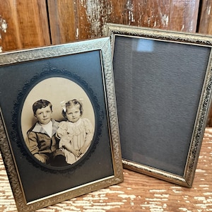 Gold tone picture frames,5x7,brass tone frame,set of 2,glass front,ornate frame,table top,wall frame,wedding,Art Deco,fancy gold frame