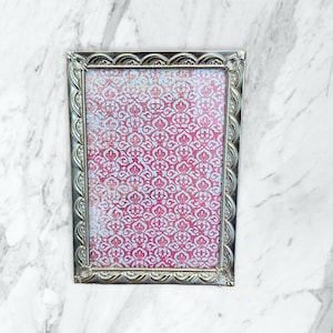 Gold tone ornate picture frame,5x7,footed base,table top frame,scroll pattern corners,distressed gold frame,glass front,wedding day