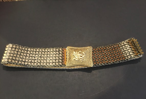 Retro Gold Black Metallic Fish Scale 