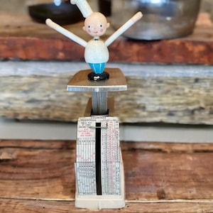 Pelouze Evanston Countess Parcel Post Scale,2lbs,1963,vintage postal scale,family scale,rustic kitchen scale,1960s post office decor
