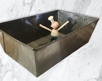 Primitive folding bread loaf pan,extra large,12x8, bread pan,bakeware,metal bread pans,rustic,farmhouse,centerpiece,envelope ends,rusty