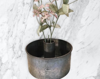 Round cake pan,spring form,angel food cake pan,Cream City, 8&quot; round,with insert,bakeware,rustic,farmhouse,cookware,baking pan,bakery decor