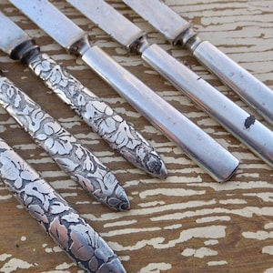 Set of 6 Small silverplate bar knives,Rogers & Bros,Northamton Cutlery,small silver knives,bar knife,cheese knives,fancy,ornate 5.75&quot;