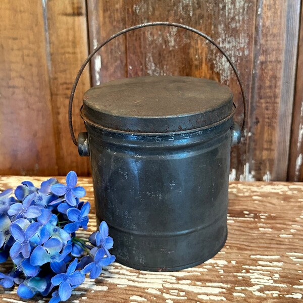 Small metal pail with lid,handle,porch decor,outdoor planter,rusty,patina,4.5" high,farmhouse kitchen,garden bucket,rustic decor,dark gray