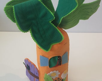 Felt fairy dollhouse carrot