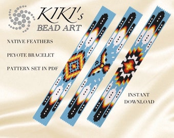 Könnte beinhalten: Drei Perlenarmbänder mit Designs, die von amerikanischen Ureinwohnern inspiriert sind. Die Armbänder sind blau, weiß, schwarz, orange und gelb. Die Designs beinhalten Federn, einen Vogel und ein geometrisches Muster. Der Text "KIKI'S BEAD ART", "NATIVE FEATHERS", "PEYOTE BRACELET", "PATTERN SET IN PDF" und "INSTANT DOWNLOAD" ist auf dem Bild sichtbar.