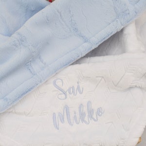 Powder Blue Personalized Minky Baby Blanket-Blue Girl Blanket-Personalized boy blue blanket-White Arrow blanket-Newborn-gift-Baby shower zdjęcie 4